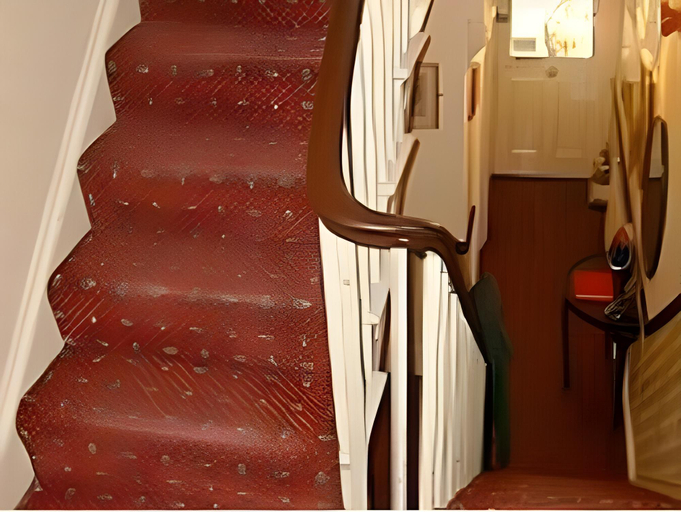 Others 5, George Guest House, Plymouth