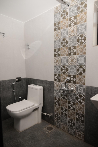 Bathroom, Parth Guesthouse, North Goa