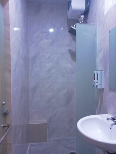 Bathroom 7