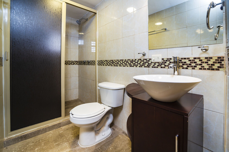 Bathroom 4, San José Suites Boutique, Linares