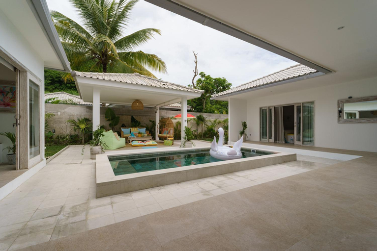 Swimming Pool 12
