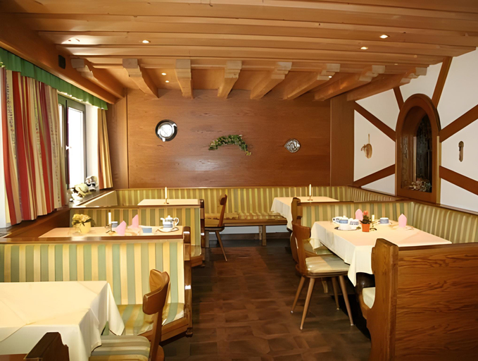 Food & Drinks 3, Haus Stefanie, Imst