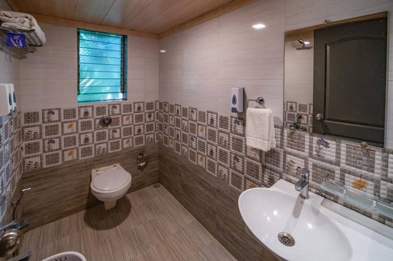 Bathroom 2, Silvanus Forest Retreat, Raigarh