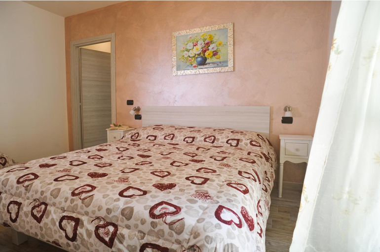Others 4, La Casa dei Nonni sul Garda, Verona