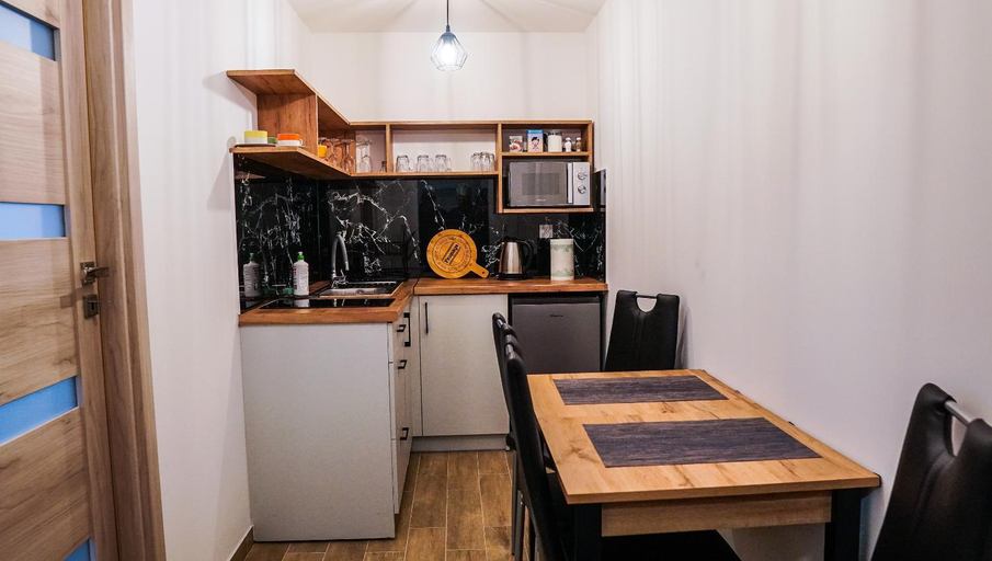 Dining Room 10