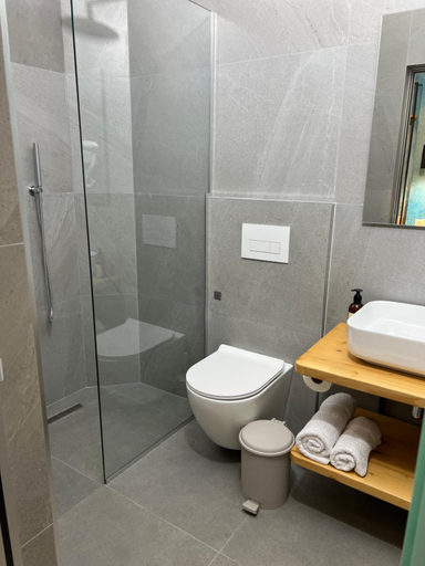 Bathroom 3, EMAR Beachfront Hotel Ksamil, Sarandës