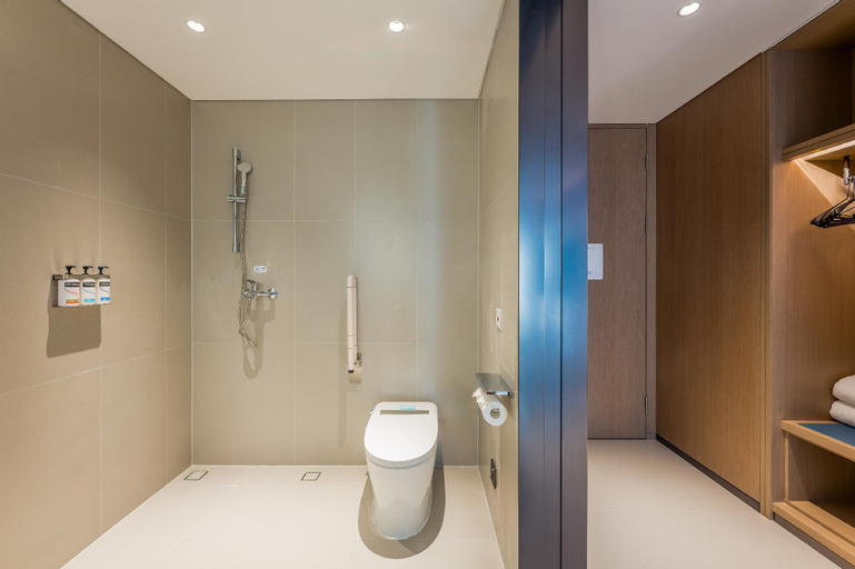 Bathroom 3