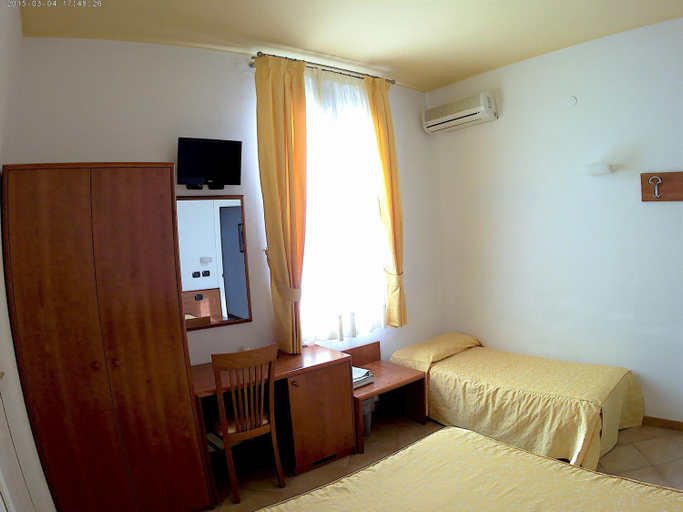 Bedroom 2, Bed And Breakfast Perla Del Sole, Syracuse