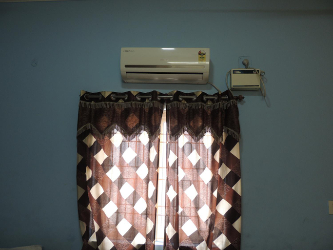 Others 5, Radha Party Hall, Kancheepuram