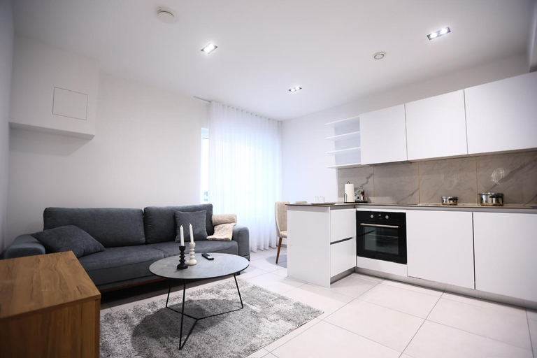 Dining Room 9