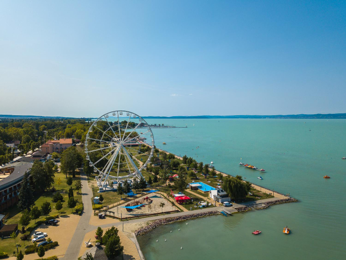 Surrounding environment, Holiday Hotel Siofok, Siófok