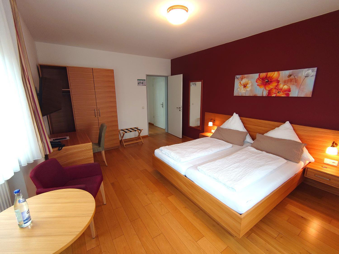 Bedroom 2, Braustuble Altenmunster, Augsburg