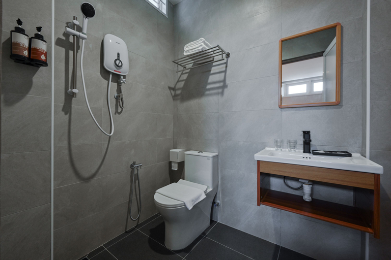 Bathroom 5