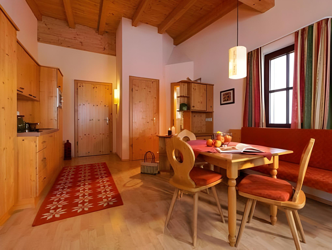 Others 4, Hotel Garni Pirchhutt, Imst