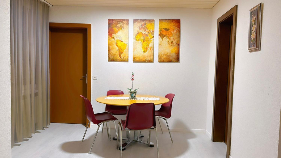 Dining Room 7