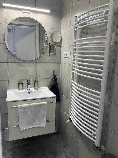 Others 4, ILLA Apartments, Eger