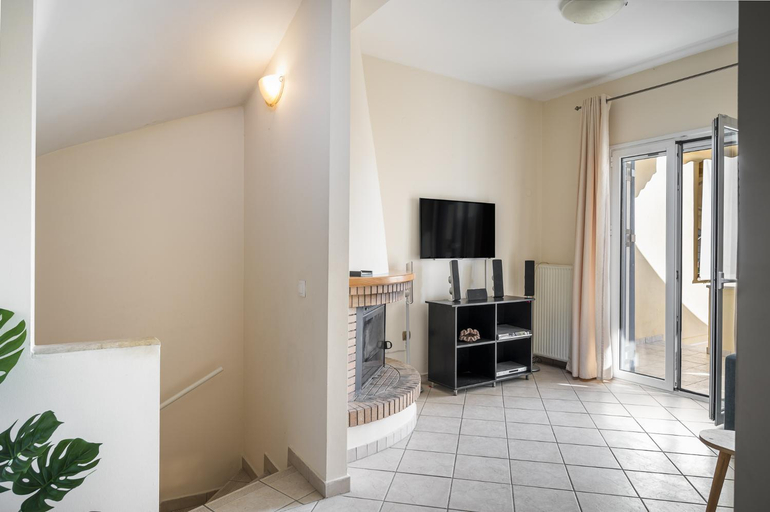 Facilities 4, Villa Nina with Private Plunge Pool, 5km to Corfu Town, Ionian Islands