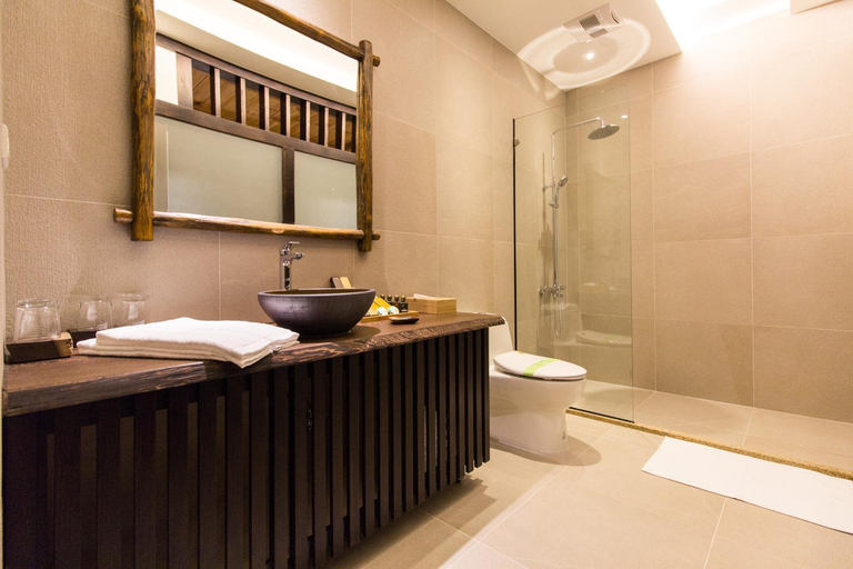 Bathroom 2, 日光微醺, Yilan