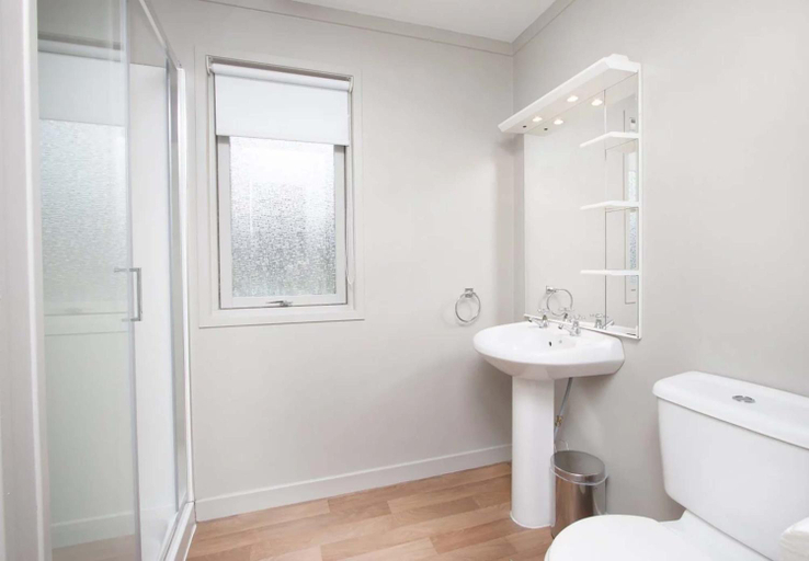 Bathroom 3, Hunters Quay Holiday Village, Argyll and Bute