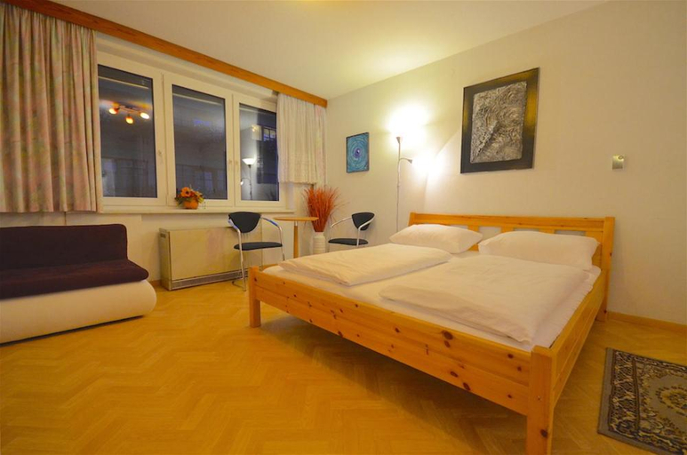 Spacious 2 bedroom apartment Zell-am-See town center, Zell am See