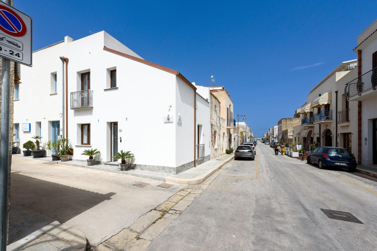 Others 5, Ad Maiora B&B, Trapani