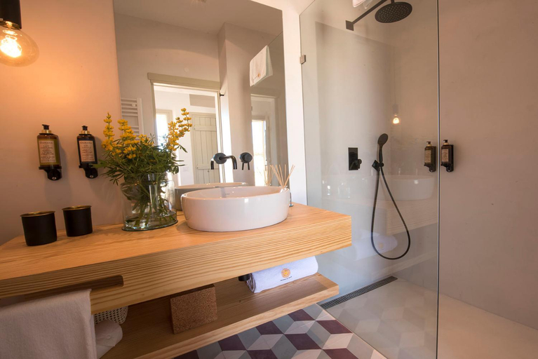 Bathroom 4