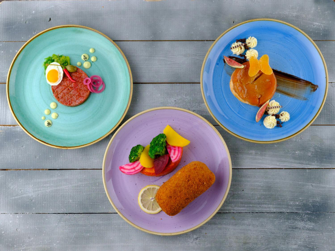 Food & Drinks 18