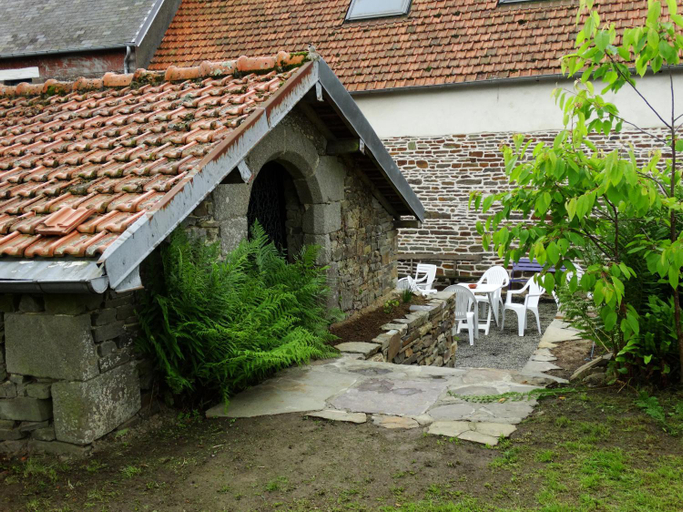 Others 4, Le Relais, Manche