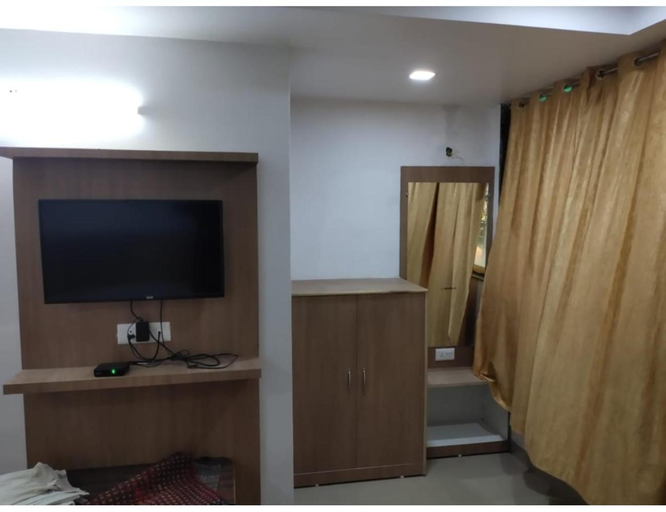 Bedroom 1, Hotel Agrawal, Pachmarhi, Hoshangabad