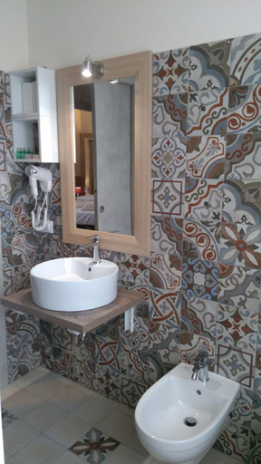 Bathroom 2, Garbini alla Fiera, Verona