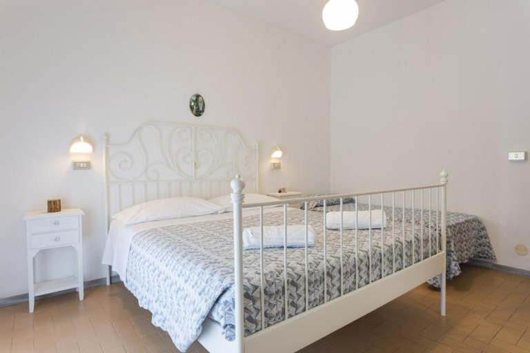 Others 2, ROOM AND BREAKFAST DA LAURA, Rimini