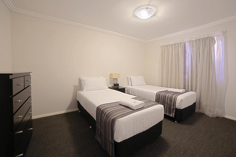 Bedroom 10