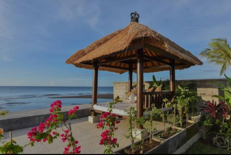 Others 4, Beachfront Private VILLA & POOL, Buleleng