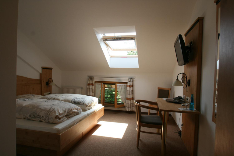 Bedroom 16