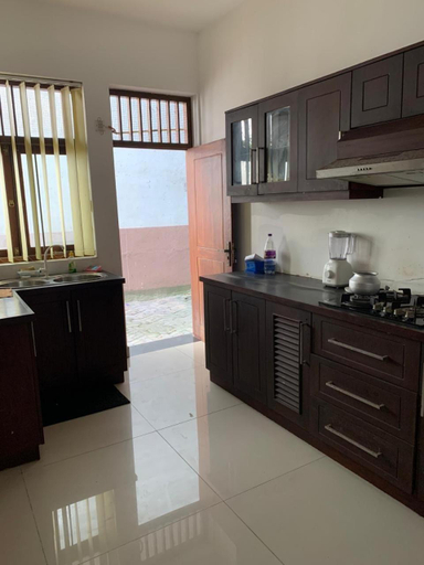 Others 5, R&R residencies, Dehiwala-Mount Lavinia