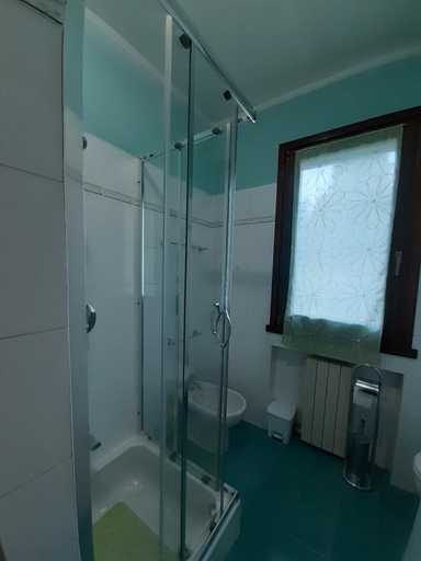 Bathroom 3, Le 3 Camelie Malpensa, Milano