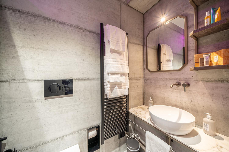 Bathroom 4