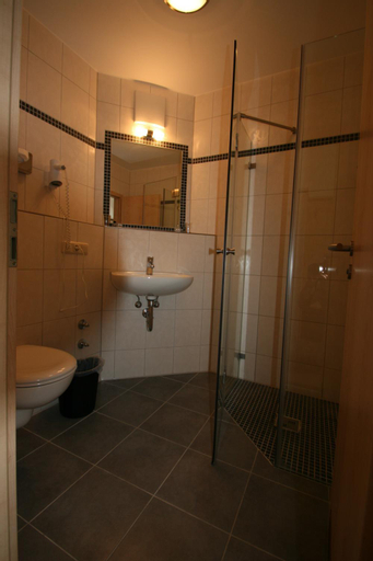Bathroom 15