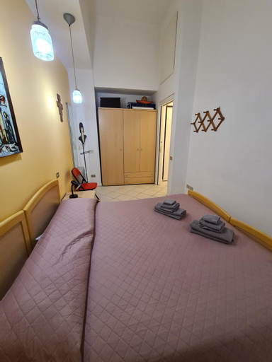 Bedroom 14