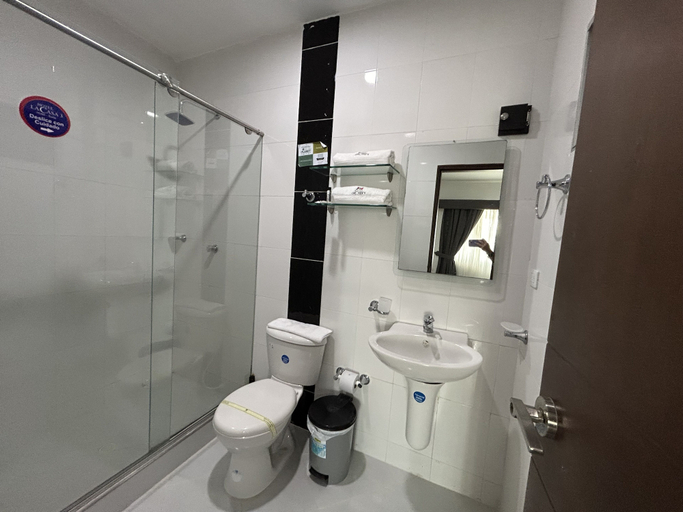 Bathroom 4, HOTEL LA CASA 3, Montería