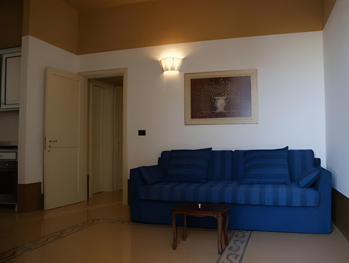 Others 3, Palazzo Gambuzza, Ragusa