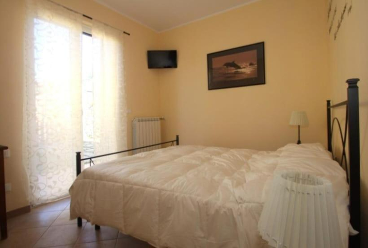 Bedroom 1, La Testa Fra Le Nuvole, Savona