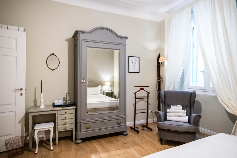 Bedroom 3, La Piazzetta Rooms, Genova