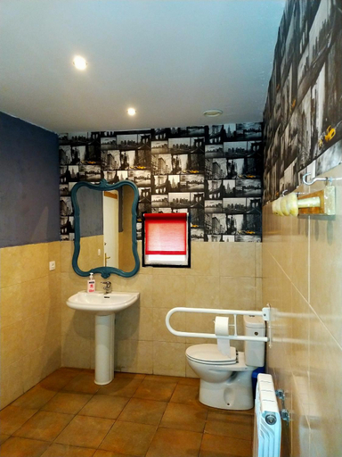 Others 5, ALBERGUE CASA BAZTAN, Navarra
