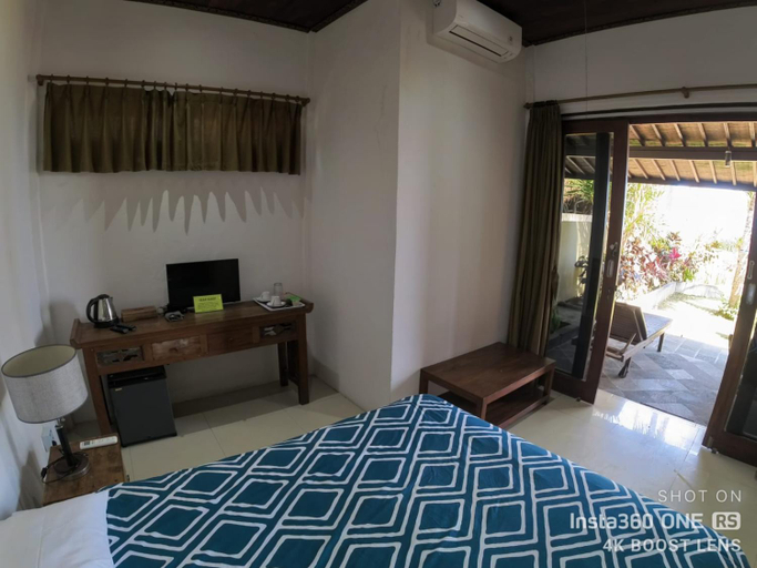 Others 3, Jasri Ombak, Karangasem