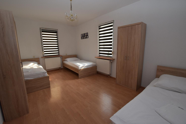 Bedroom 1, Apartment Stuttgart Sudheim, Stuttgart