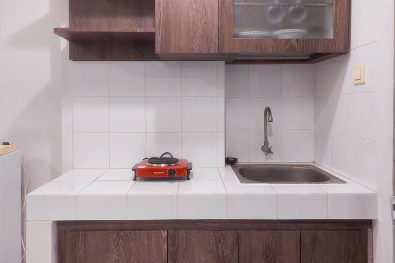 Others 2, Chic and Cozy Studio Apartment at Amazana Serpong By Travelio, South Tangerang