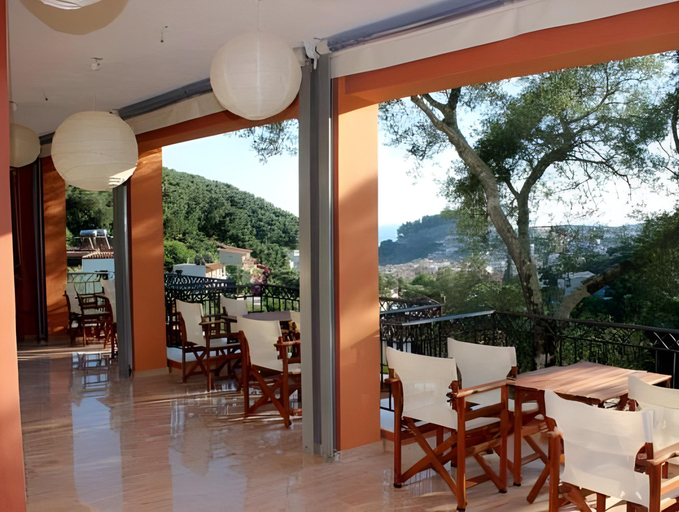 Food & Drinks 4, Residence La Scala, Epirus