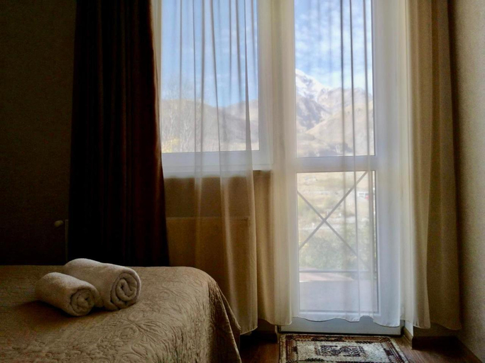 Bedroom 2, Kazbegi Inn, Kazbegi