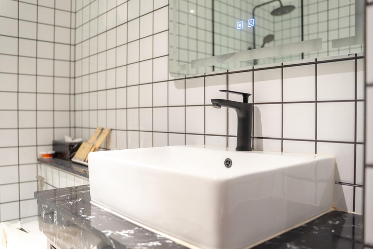 Bathroom 7